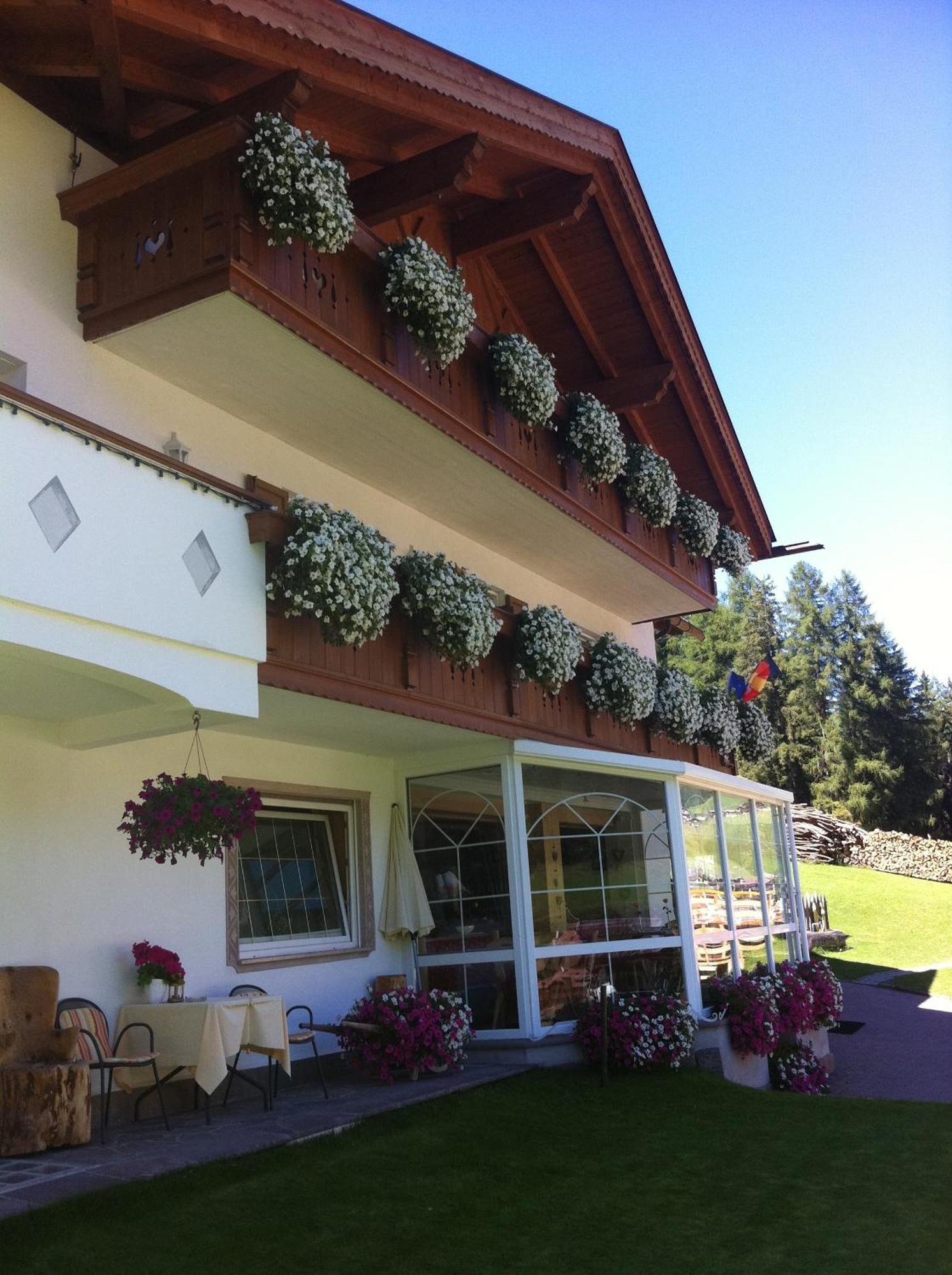 Garni La Bercia Hotel Selva di Val Gardena Exterior photo