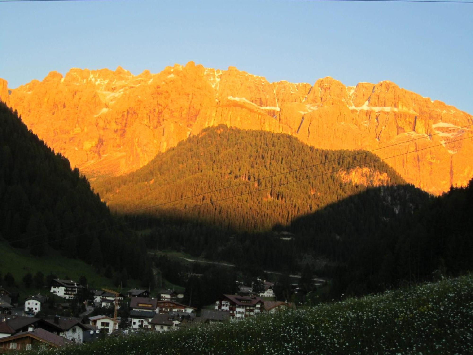 Garni La Bercia Hotel Selva di Val Gardena Exterior photo